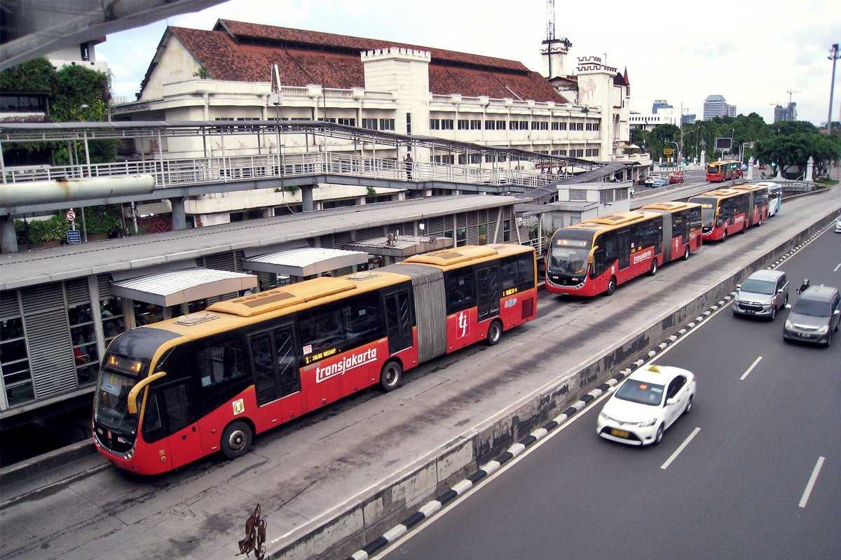 TransJakarta articulated buses Indonesia